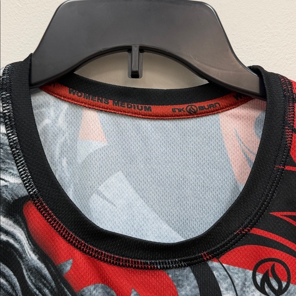 INKnBURN Raven Round Neck Short Sleeve Tech Shirt Women's Sz Medium! - Picture 4 of 5